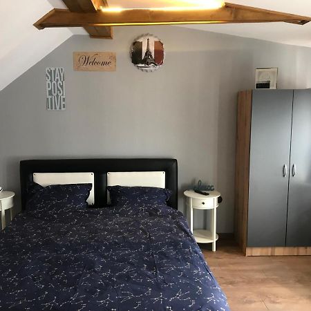 Garsoniera Delia Brasov Apartment Luaran gambar