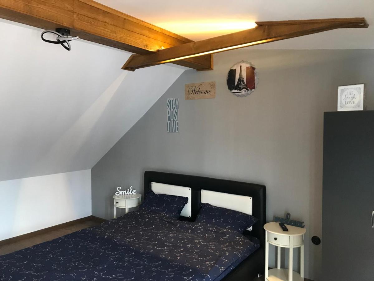 Garsoniera Delia Brasov Apartment Luaran gambar
