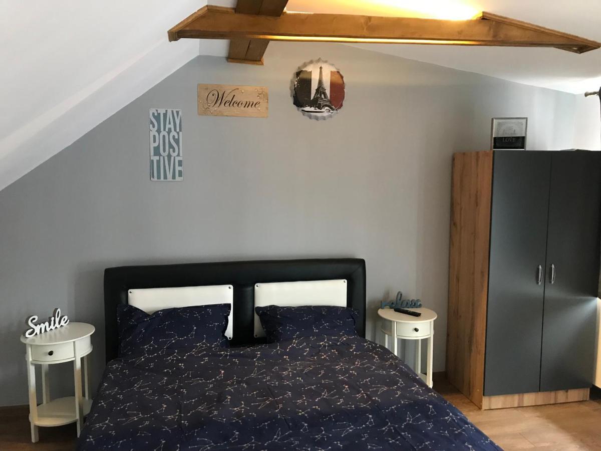 Garsoniera Delia Brasov Apartment Luaran gambar