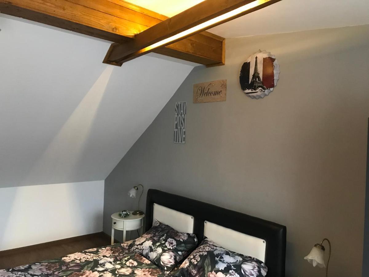 Garsoniera Delia Brasov Apartment Luaran gambar