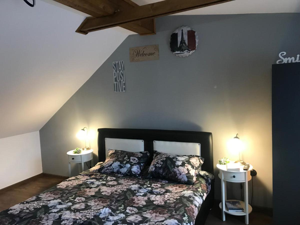Garsoniera Delia Brasov Apartment Luaran gambar